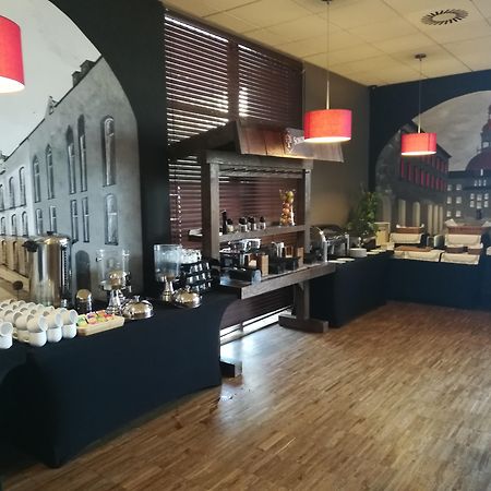 Economy Silesian Hotel Katowice Zewnętrze zdjęcie