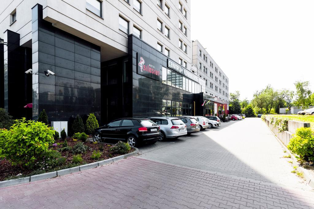 Economy Silesian Hotel Katowice Zewnętrze zdjęcie