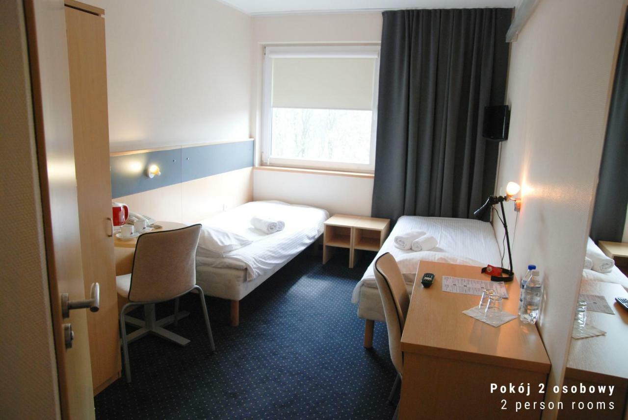 Economy Silesian Hotel Katowice Zewnętrze zdjęcie